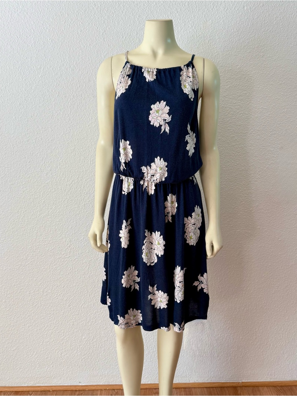 Old Navy Navy Blue Floral Sleeveless Sundress Fit & Flare Elastic Waist Size M